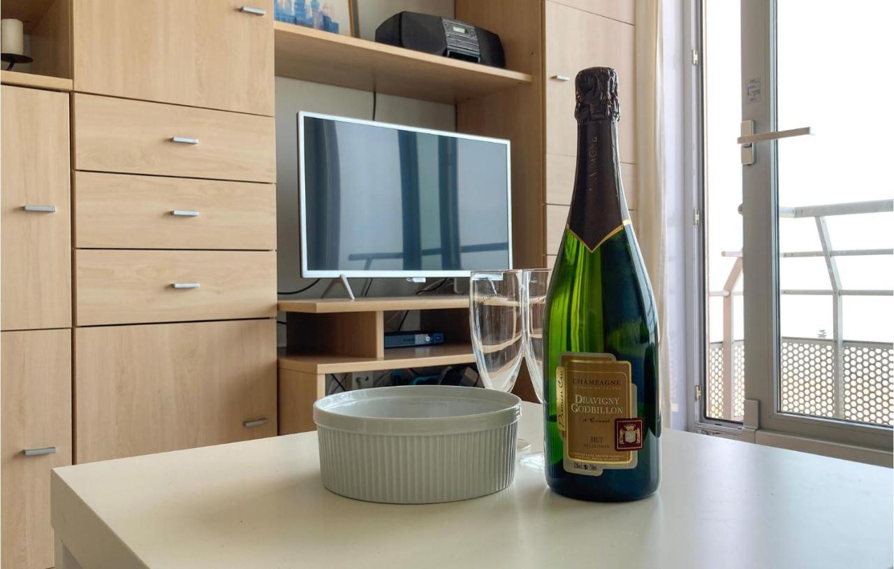 Nice Apartment In Oostende With Wifi 外观 照片